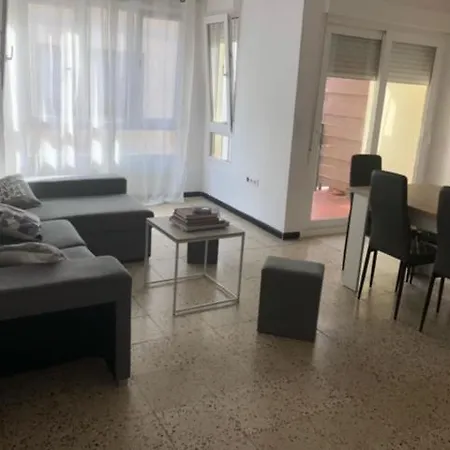 Piso Junto Al Mar - Playa A 2 Minutos *